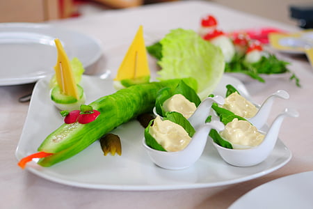 vegetable designs on plate thumbnail