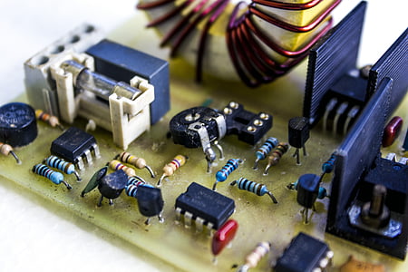 closeup photography of circuit board thumbnail