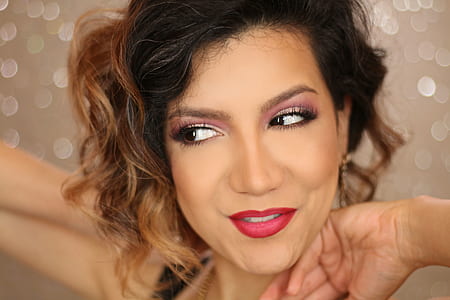 woman portrait thumbnail