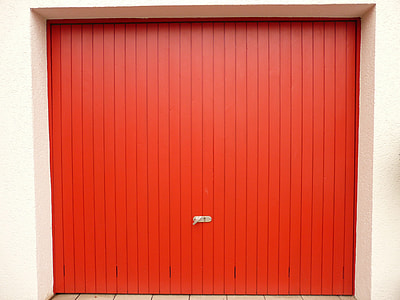 red garage door thumbnail