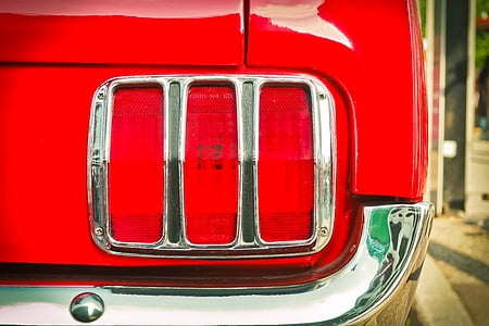 close-up photo of Ford Mustang taillight thumbnail