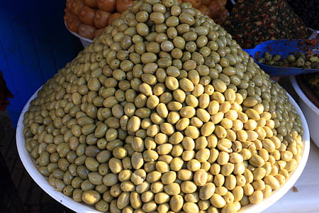tray of olives thumbnail