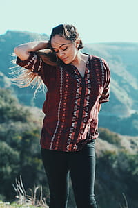Hispanic Beauty thumbnail