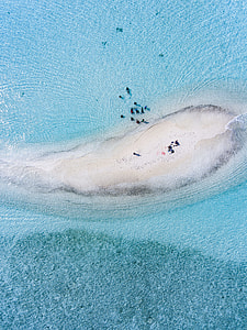 photo of naked island thumbnail