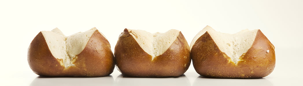 three brown breads thumbnail