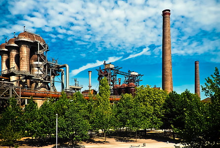 photo of factory during cloudy daytime thumbnail
