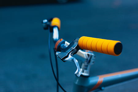 focus photo of gray bicycle thumbnail