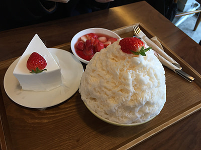 strawberry cake beside ice cream thumbnail