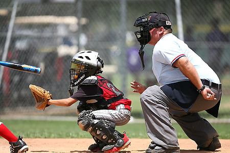 boy playing baseball thumbnail