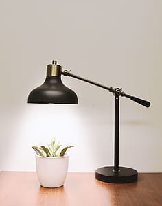 Black Metal Desk Lamp thumbnail