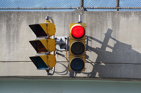 on red yellow traffic light thumbnail