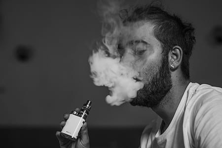man holding white variable box mod smoking thumbnail