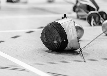 grayscale photo fencing mask thumbnail