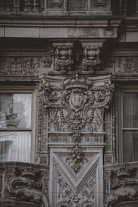 ornate emboss concrete wall thumbnail