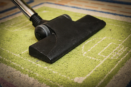 black vacuum cleaner thumbnail