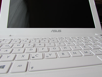 turned-off white Asus monitor screen thumbnail