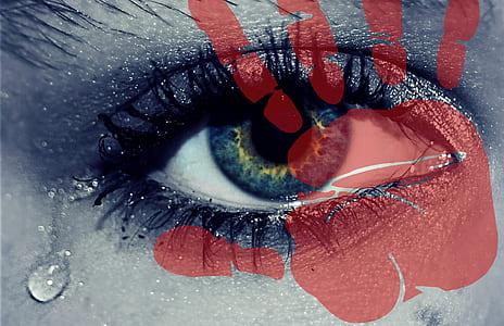photo of person's eye thumbnail