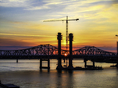 Bridge and sunset in Louisville, Kentucky thumbnail
