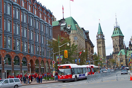 Elgin Street in downtown Ottawa, Ontario, Canada thumbnail