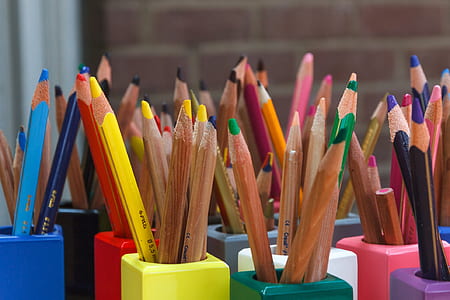 shadow depth photography of colored pencils thumbnail