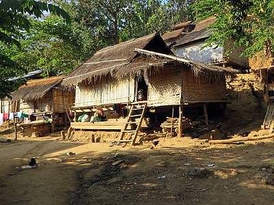 nipa hut during daytime thumbnail