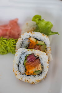 Rolled Rice With Vegetables thumbnail