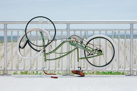 green cruiser bicycle thumbnail