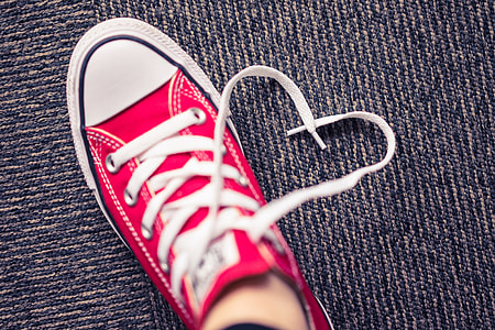 Happy Shoes Shoelace Heart thumbnail
