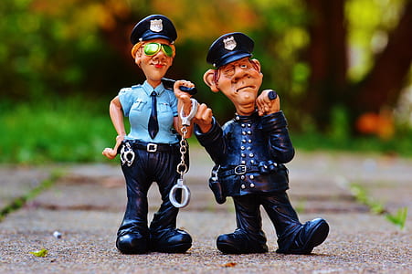 man and woman plastic figures thumbnail