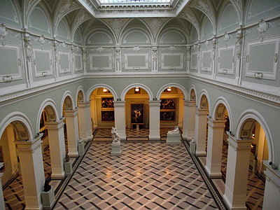Inner Hall of the Museum of Fine Art, Budapest, Hungary thumbnail