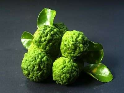 green fruit thumbnail