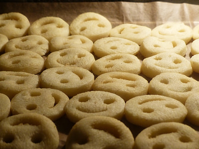 baked cookies thumbnail