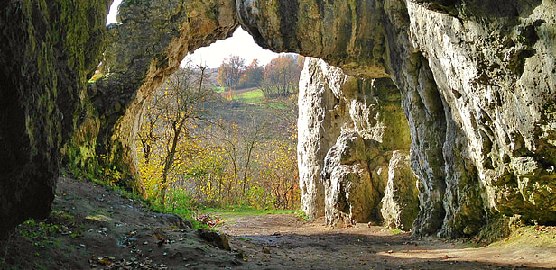 landscape photography of mountain thumbnail