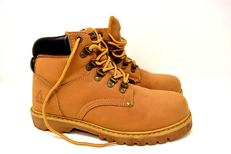 beige leather hiking boots thumbnail