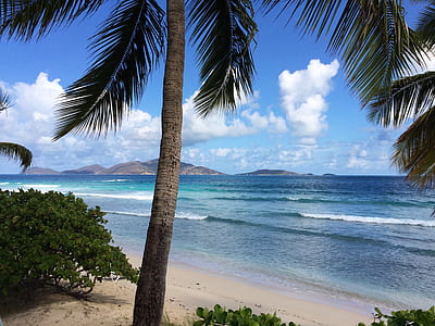 landscape photography of sea thumbnail