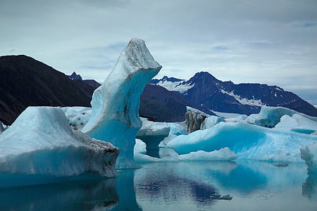 ice bergs during daytime thumbnail