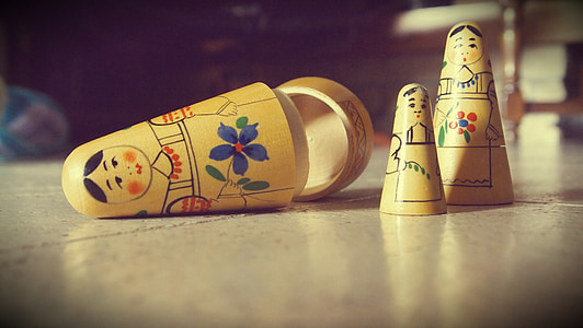 three beige nesting dolls thumbnail