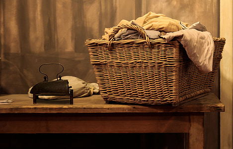 brown wicker basket thumbnail