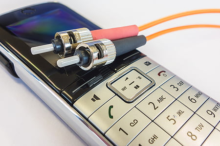 silver candybar phone thumbnail