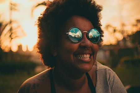 Person Wearing Sunglasses thumbnail