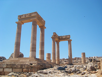 Roman pillars on ground thumbnail