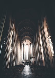 cathedral interior thumbnail