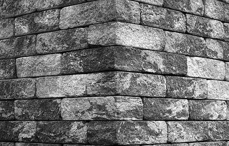 photo of black and grey bricked wall thumbnail