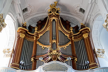 photo of brown and black church thumbnail