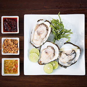 scallops with dips thumbnail