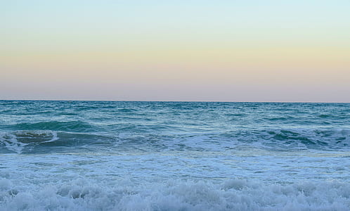 photography of sea thumbnail