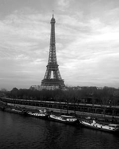 greyscale photo of Eiffel tower thumbnail