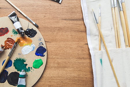 Paint Palette Brushes Photo thumbnail