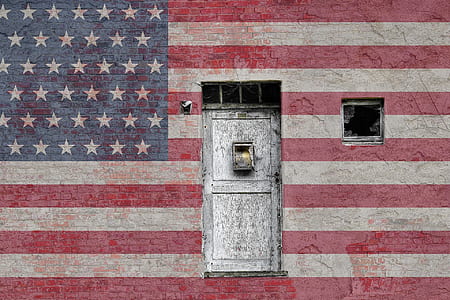 red and blue flag of U.S.A. thumbnail