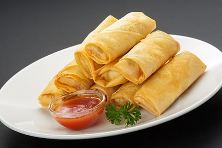 spring rolls on plate thumbnail